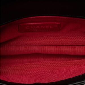 Chanel Tweed Chevron Boy Shoulder Bag - Shoulder Bag - Black One